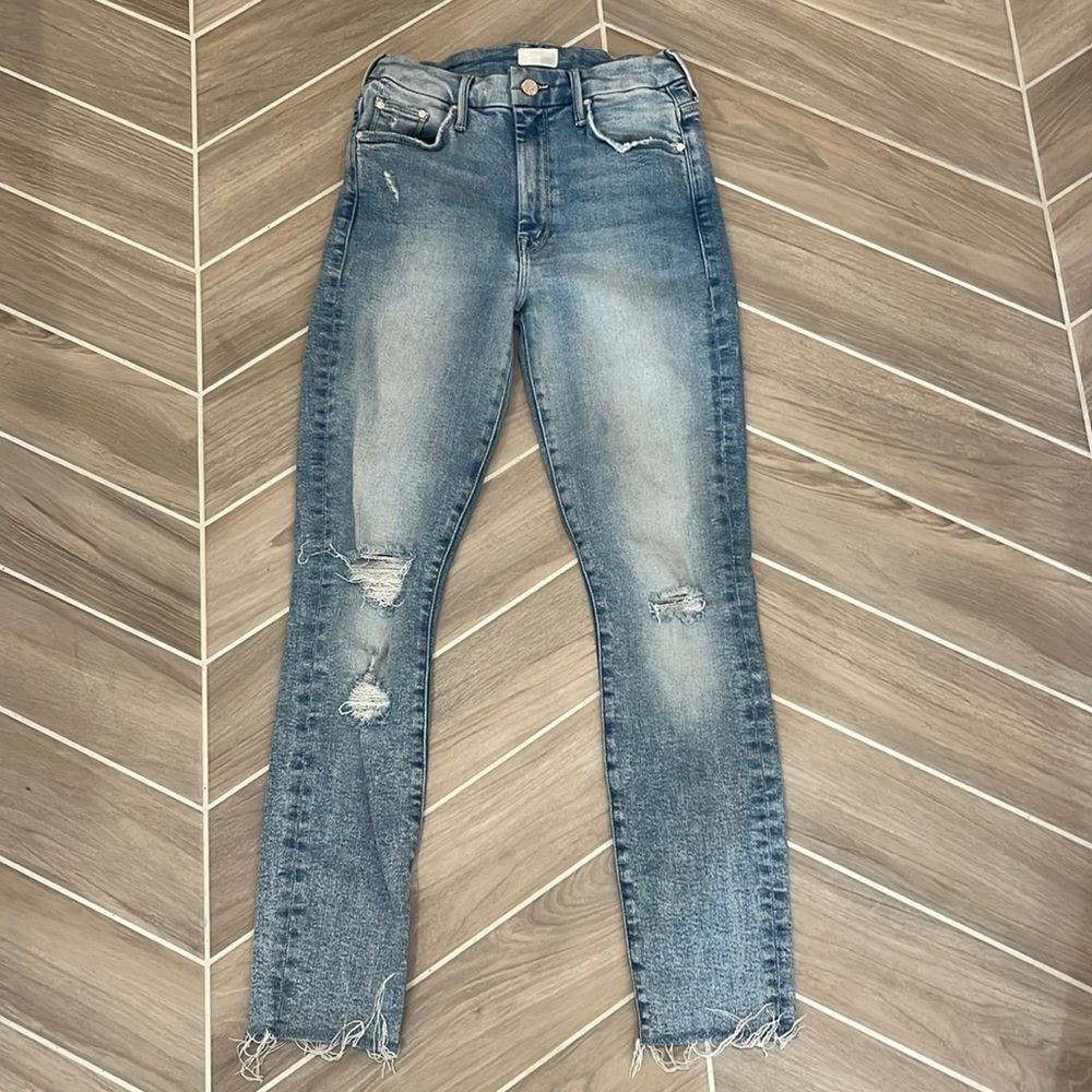 Sold out style Mother jeans in High Waisted looker ankle fray